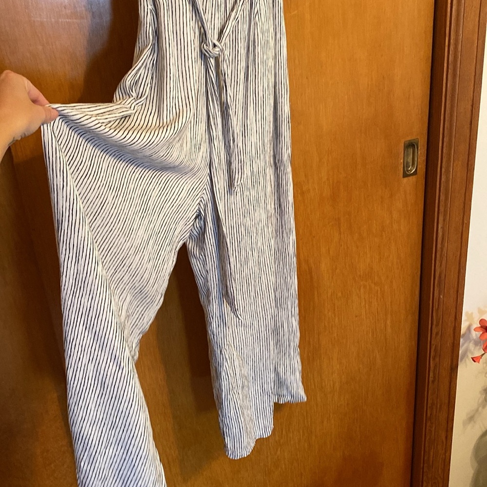 Jump suit - Picture 2 of 5
